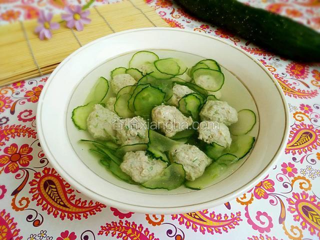 鸡肉丸子黄瓜汤
