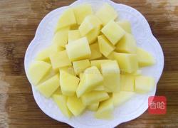 红烧肉炖土豆的做法图解2