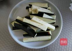 砂锅茄子的做法图解1