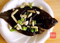 干煎偏口鱼的做法图解3