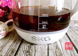 红茶奶盖茶的做法图解1