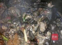 胡萝卜炖乌鸡的做法图解3