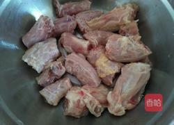 酱香鸭脖的做法图解1