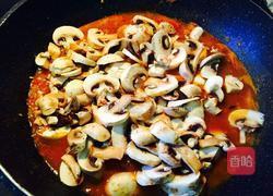 鸡脯肉蘑菇红酱意大利斜管面的做法图解7