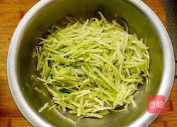 绿萝卜猪肉大馅水饺的做法图解6