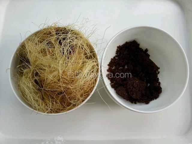 准备食材（现在的季节玉米须很好找到，冬天可以到药店买，很便宜的）
