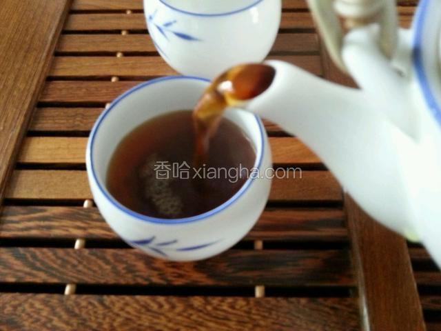 倒入杯中即可