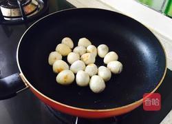 椒盐鹌鹑蛋的做法图解5