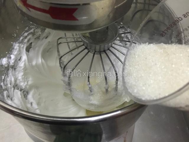 蛋白打发➕绵糖快速打发6分钟