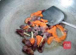 角瓜炒香肠的做法图解5