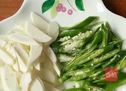 香辣高笋炒腊牛肉的做法图解3