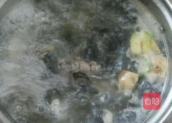 排骨花胶乌鸡汤的做法图解10