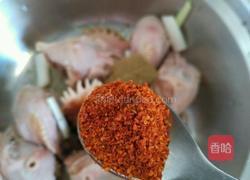 香辣酱鸡头的做法图解5