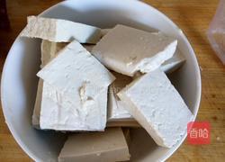 青菜蒜蓉炒豆腐的做法图解1