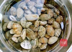 凉拌蚬子肉的做法图解1