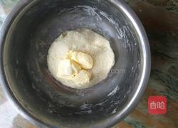 牛角面包的做法图解3