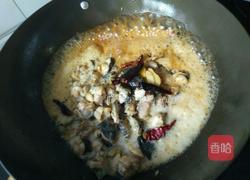 爆炒香辣牛蛙的做法图解6