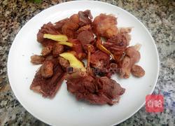 酸梅鸭的做法图解2