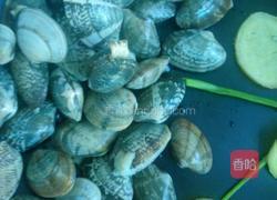 葱香蛤蜊肉的做法图解2