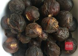 桂圆炖猪手的做法图解1