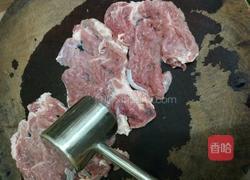 干煎牛排配红酒汁的做法图解2