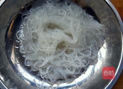 黄豆芽炒粉丝的做法图解2