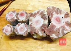 红酒烩牛尾的做法图解2