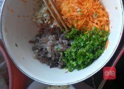 胡萝卜木耳包子的做法图解6