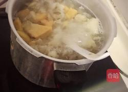 红薯银耳莲子百合汤的做法图解10