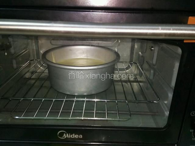 送进烤箱，以150℃烤40分钟