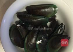 蒜香淡菜的做法图解1