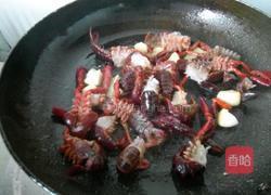 油爆大龙虾的做法图解7