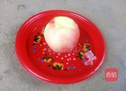 糖水水蜜桃的做法图解1