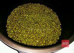 冰绿豆糕的做法图解1