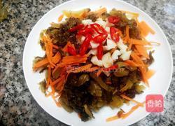 辣椒炒咸菜的做法图解1