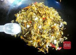 辣椒炒咸菜的做法图解4