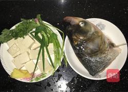 鲢鱼炖豆腐的做法图解2