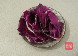 紫甘蓝炒鸡蛋的做法图解2