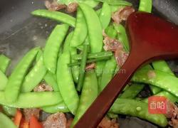 腊肠炒荷兰豆的做法图解5