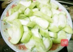 肉末炒丝瓜的做法图解3
