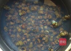 香辣田螺的做法图解1