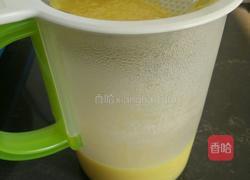 宝宝早餐之 奶香玉米汁的做法图解4