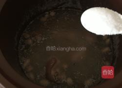黄豆炖猪脚汤的做法图解5