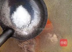玉米红萝卜猪骨汤的做法图解6