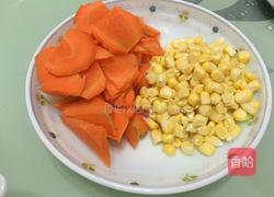 胡萝卜玉米蜂蜜汁的做法图解1