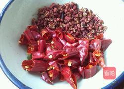 水煮鸭胫的做法图解3