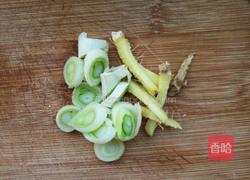 菜椒炒火腿的做法图解3