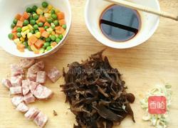 什锦焖面的做法图解1