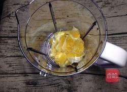 鲜榨橙汁的做法图解3