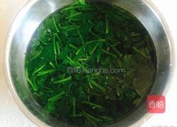 老醋菠菜花生米的做法图解8